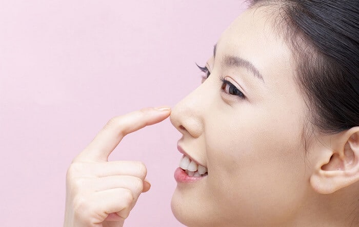 Mũi sụn sườn bị lộ sụn